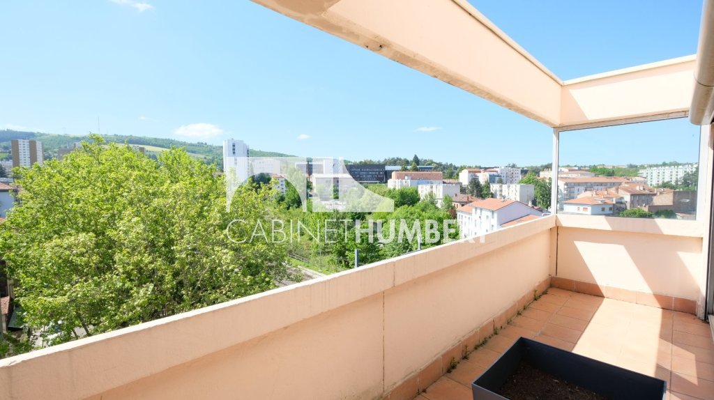 APPARTEMENT T5 A VENDRE - ST ETIENNE BELLEVUE - 110 m2 - 99000€