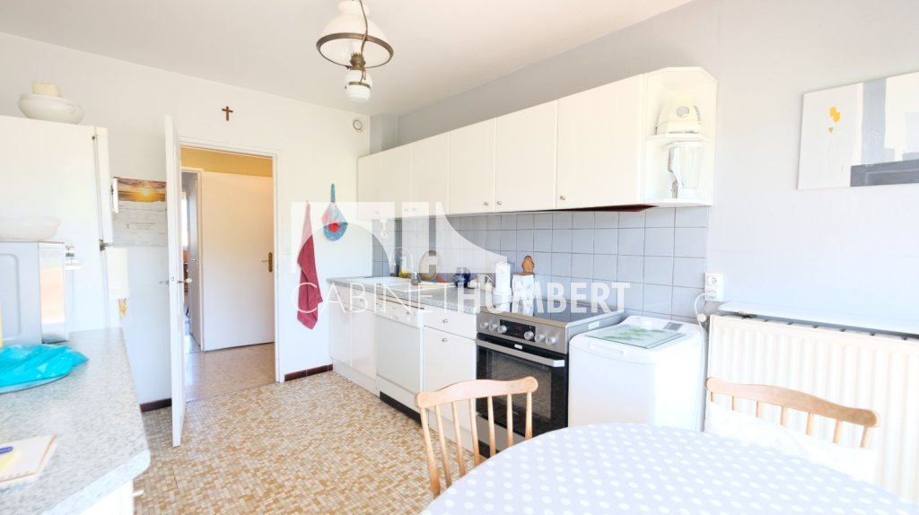 APPARTEMENT T5 A VENDRE - ST ETIENNE BELLEVUE - 110 m2 - 99000€