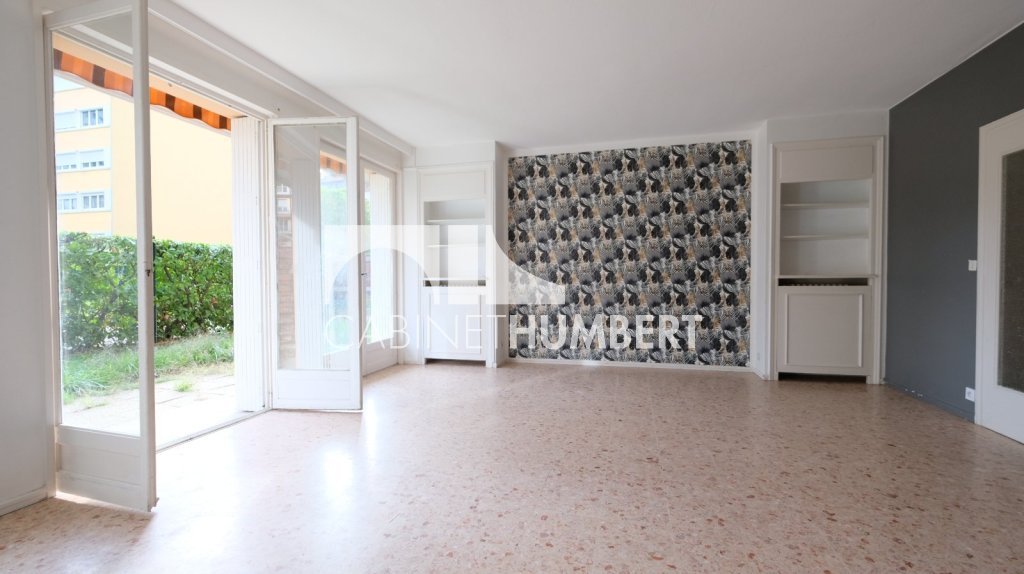APPARTEMENT T5 A VENDRE - ST ETIENNE BERGSON - 111.2 m2 - 145 000 €