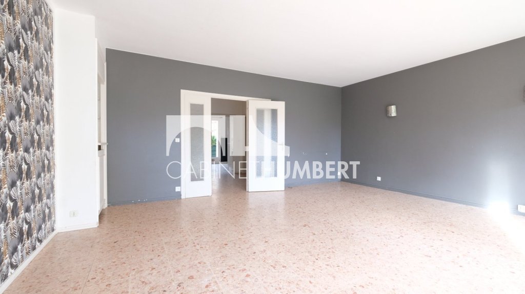 APPARTEMENT T5 A VENDRE - ST ETIENNE BERGSON - 111.2 m2 - 145 000 €