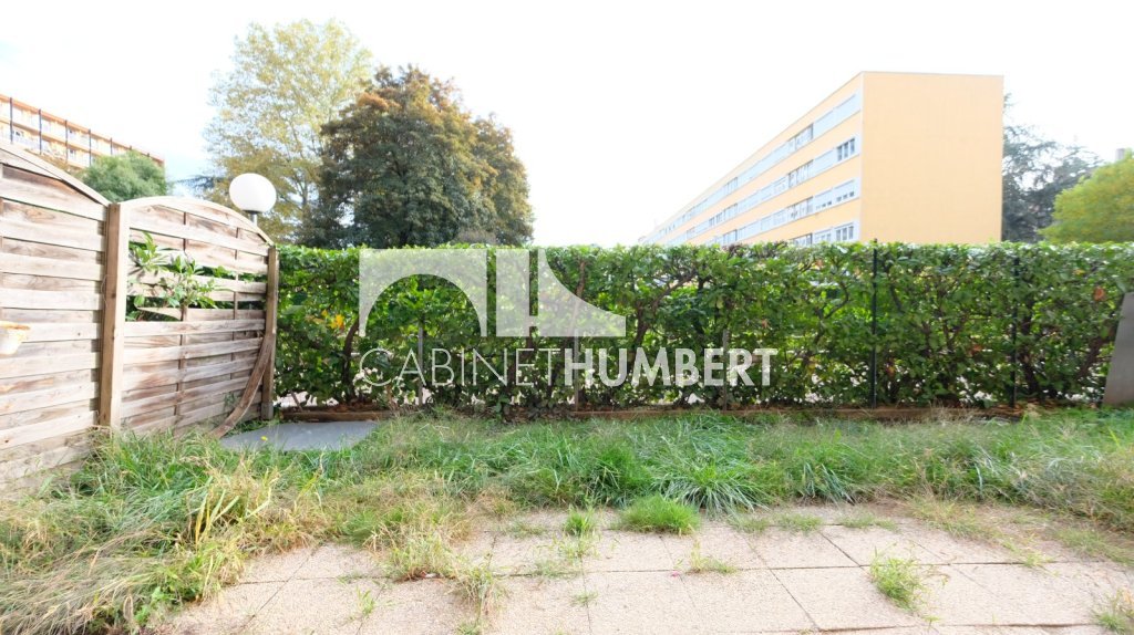 APPARTEMENT T5 A VENDRE - ST ETIENNE BERGSON - 111.2 m2 - 145 000 €