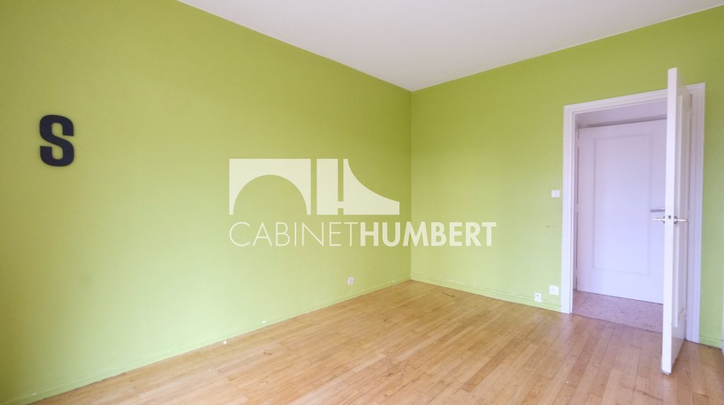 APPARTEMENT T5 A VENDRE - ST ETIENNE BERGSON - 111.2 m2 - 145 000 €
