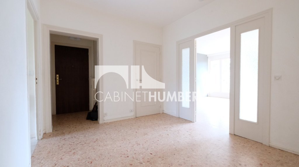 APPARTEMENT T5 A VENDRE - ST ETIENNE BERGSON - 111.2 m2 - 145000€