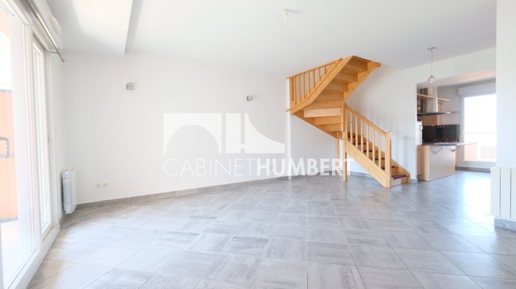 APPARTEMENT T5 A VENDRE - ST ETIENNE CARNOT - 105.48 m2 - 219000€
