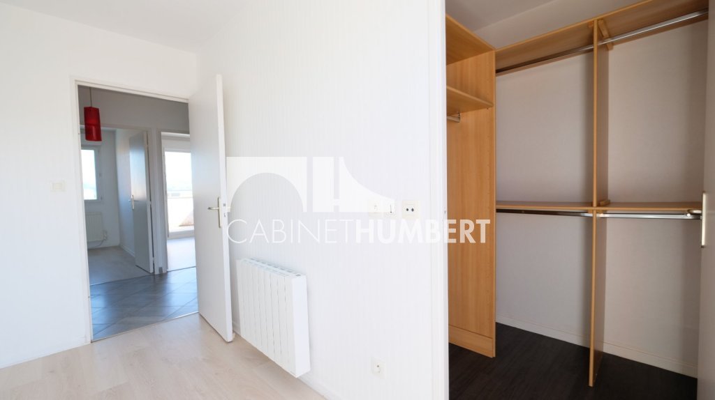 APPARTEMENT T5 A VENDRE - ST ETIENNE CARNOT - 105.48 m2 - 219000€