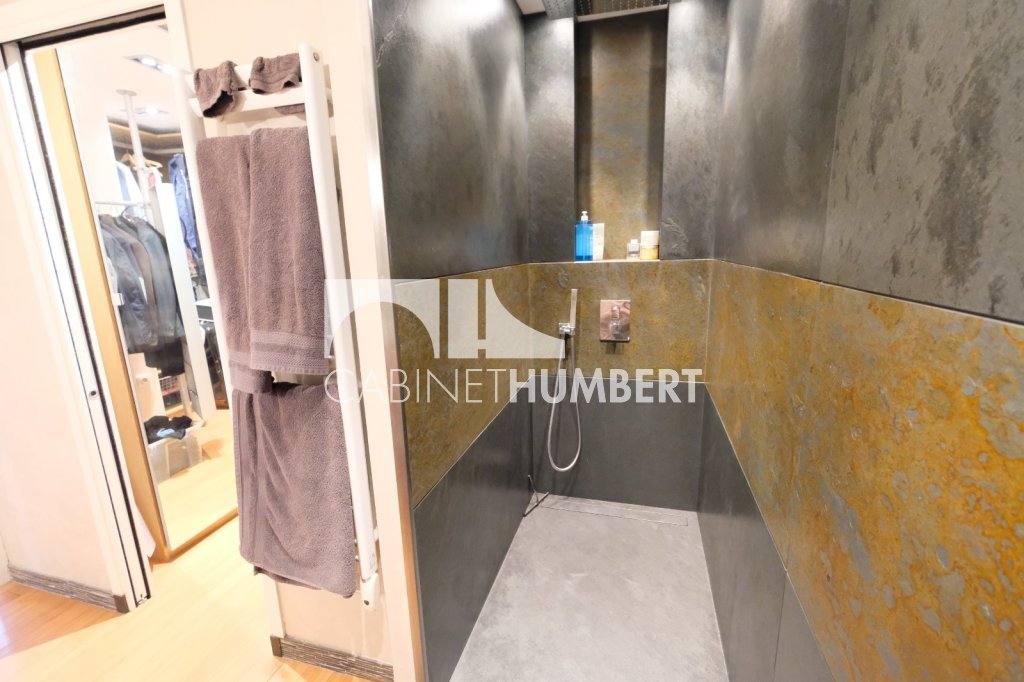 APPARTEMENT T5 A VENDRE - ST ETIENNE CENTRE VILLE - 164.33 m2 - 359000€