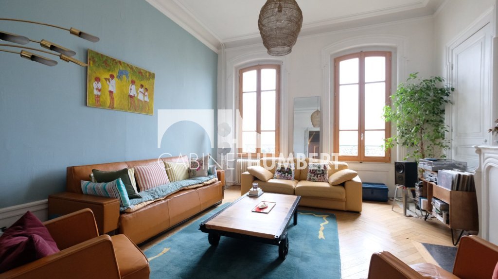 APPARTEMENT T5 A VENDRE - ST ETIENNE CENTRE VILLE - 150.68 m2 - 180�000�&euro;