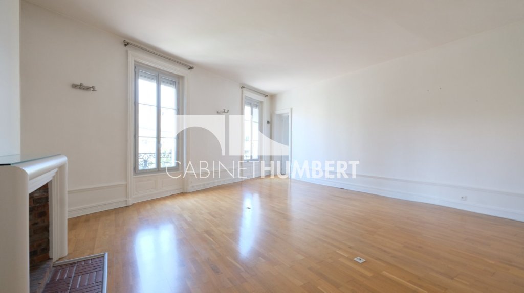APPARTEMENT T5 A VENDRE - ST ETIENNE CHATEAUCREUX - 146.37 m2 - 135 000 &euro;