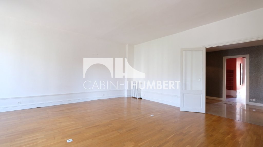 APPARTEMENT T5 A VENDRE - ST ETIENNE CHATEAUCREUX - 146.37 m2 - 135 000 &euro;