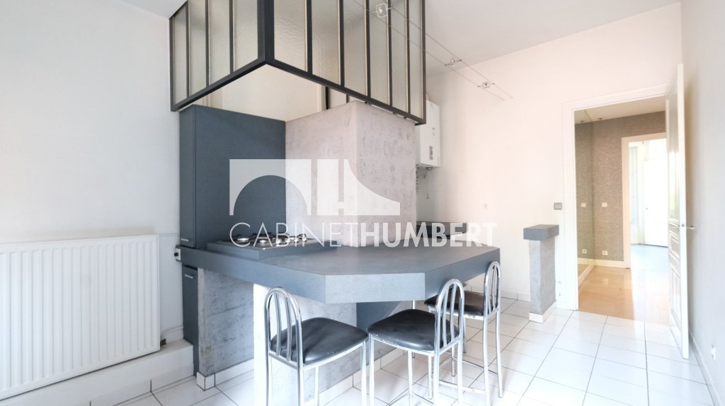 APPARTEMENT T5 A VENDRE - ST ETIENNE CHATEAUCREUX - 146.37 m2 - 135 000 &euro;