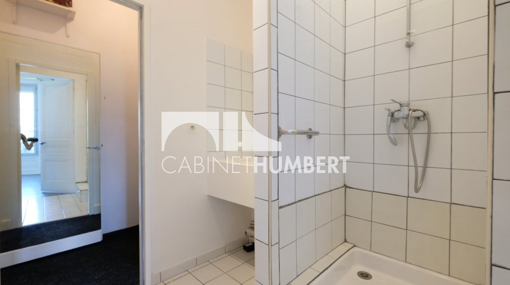 APPARTEMENT T5 A VENDRE - ST ETIENNE CHATEAUCREUX - 146.37 m2 - 135 000 &euro;
