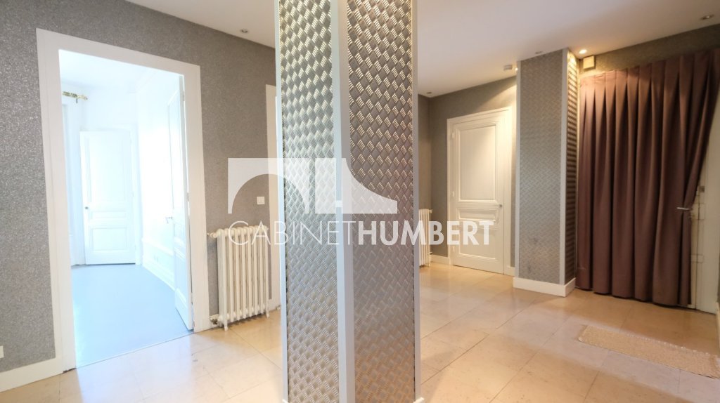 APPARTEMENT T5 A VENDRE - ST ETIENNE CHATEAUCREUX - 146.37 m2 - 135 000 &euro;