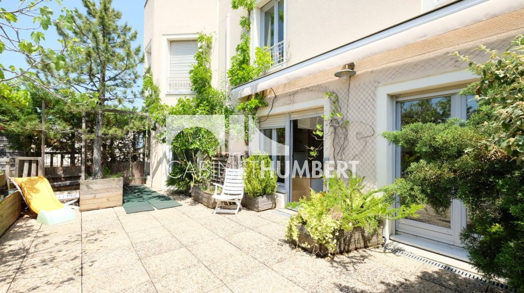 APPARTEMENT T5 A VENDRE - ST ETIENNE FACULTE / CENTRE DEUX - 113.1 m2 - 239�000�&euro;