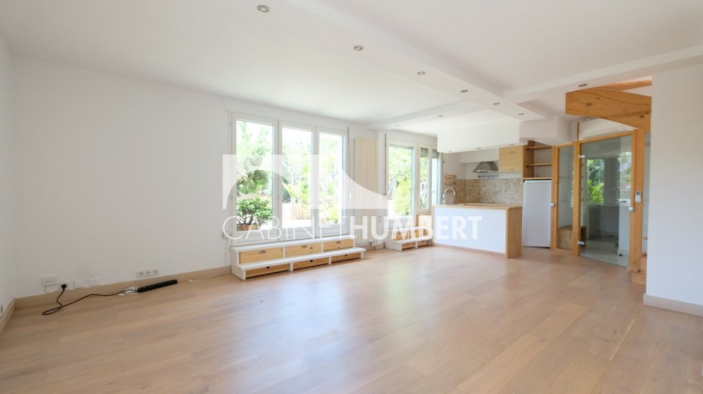 APPARTEMENT T5 A VENDRE - ST ETIENNE FACULTE / CENTRE DEUX - 113.1 m2 - 239�000�&euro;