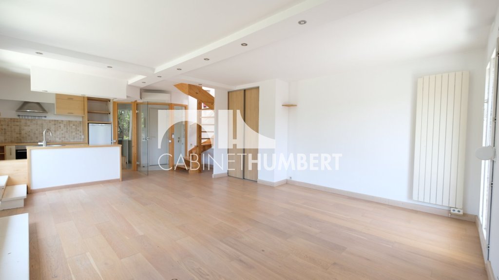 APPARTEMENT T5 A VENDRE - ST ETIENNE FACULTE / CENTRE DEUX - 113.1 m2 - 239�000�&euro;