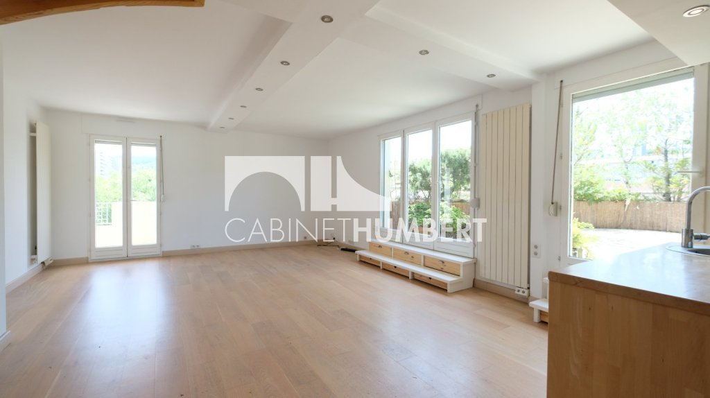 APPARTEMENT T5 A VENDRE - ST ETIENNE FACULTE / CENTRE DEUX - 113.1 m2 - 239�000�&euro;