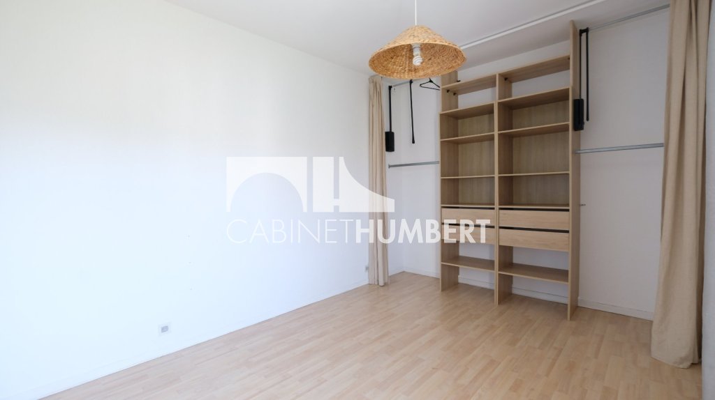 APPARTEMENT T5 A VENDRE - ST ETIENNE FACULTE / CENTRE DEUX - 113.1 m2 - 239�000�&euro;