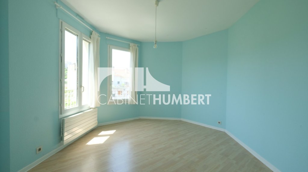 APPARTEMENT T5 A VENDRE - ST ETIENNE FACULTE / CENTRE DEUX - 113.1 m2 - 239�000�&euro;