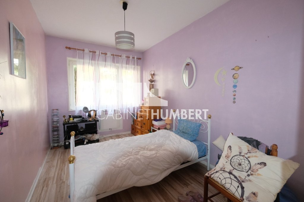 APPARTEMENT T5 A VENDRE - ST ETIENNE FACULTE / CENTRE DEUX - 91.59 m2 - 105 000 &euro;