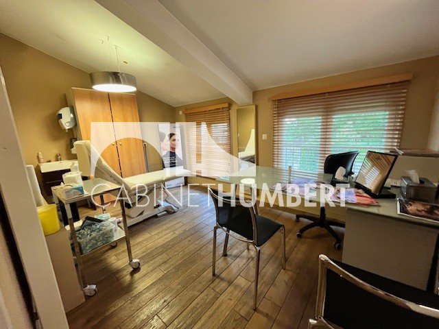 APPARTEMENT T5 A VENDRE - ST ETIENNE FAURIEL - 120.6 m2 - 139 000 €