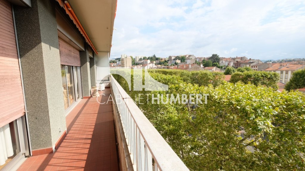 APPARTEMENT T5 A VENDRE - ST ETIENNE FAURIEL - 146.72 m2 - 175000€