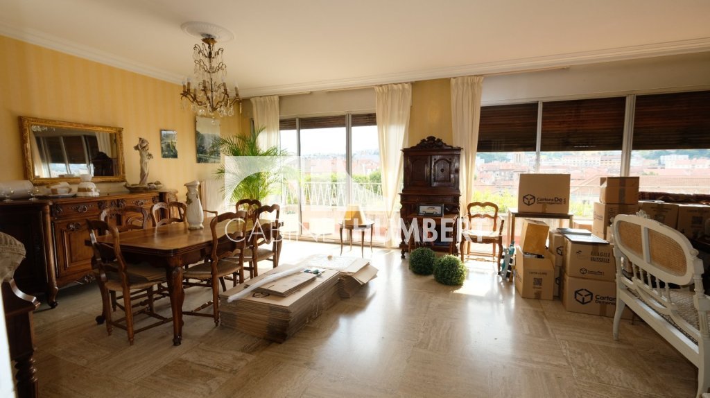 APPARTEMENT T5 A VENDRE - ST ETIENNE FAURIEL - 146.72 m2 - 175000€