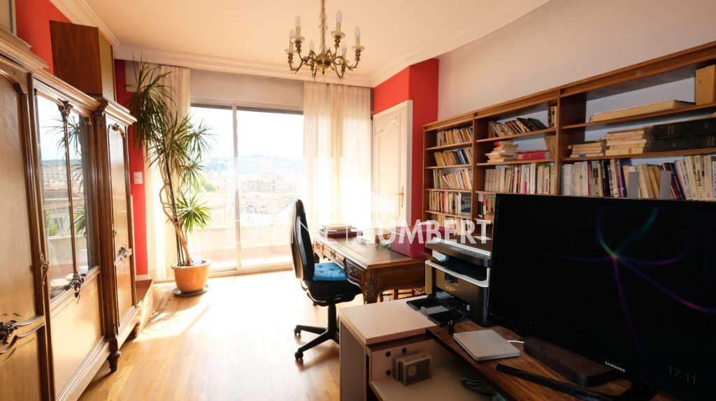 APPARTEMENT T5 A VENDRE - ST ETIENNE FAURIEL - 146.72 m2 - 175000€