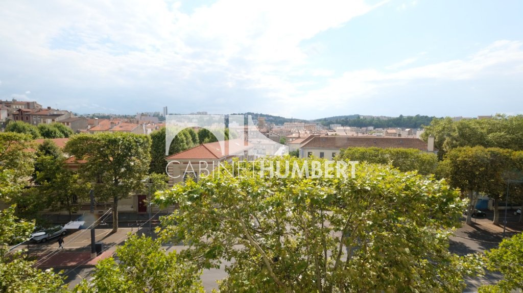 APPARTEMENT T5 A VENDRE - ST ETIENNE FAURIEL - 146.72 m2 - 175000€