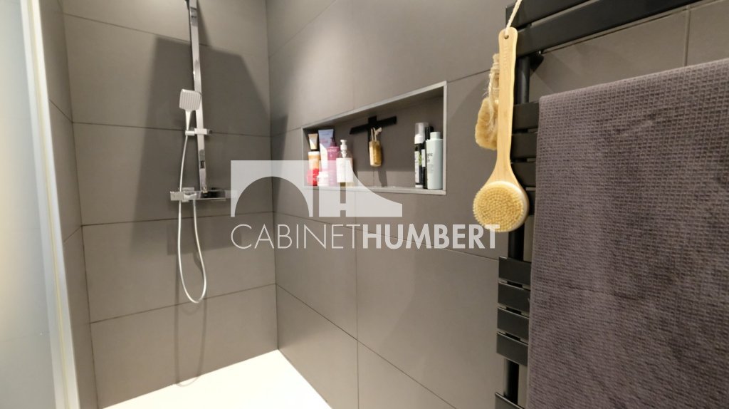 APPARTEMENT T5 A VENDRE - ST ETIENNE FAURIEL - 206 m2 - 487000€