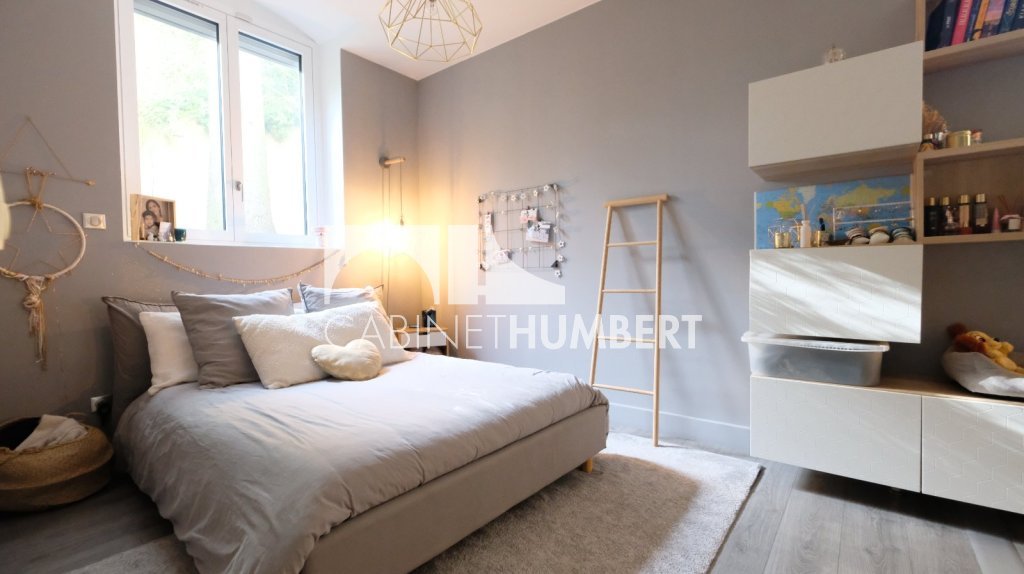 APPARTEMENT T5 A VENDRE - ST ETIENNE FAURIEL - 206 m2 - 487000€