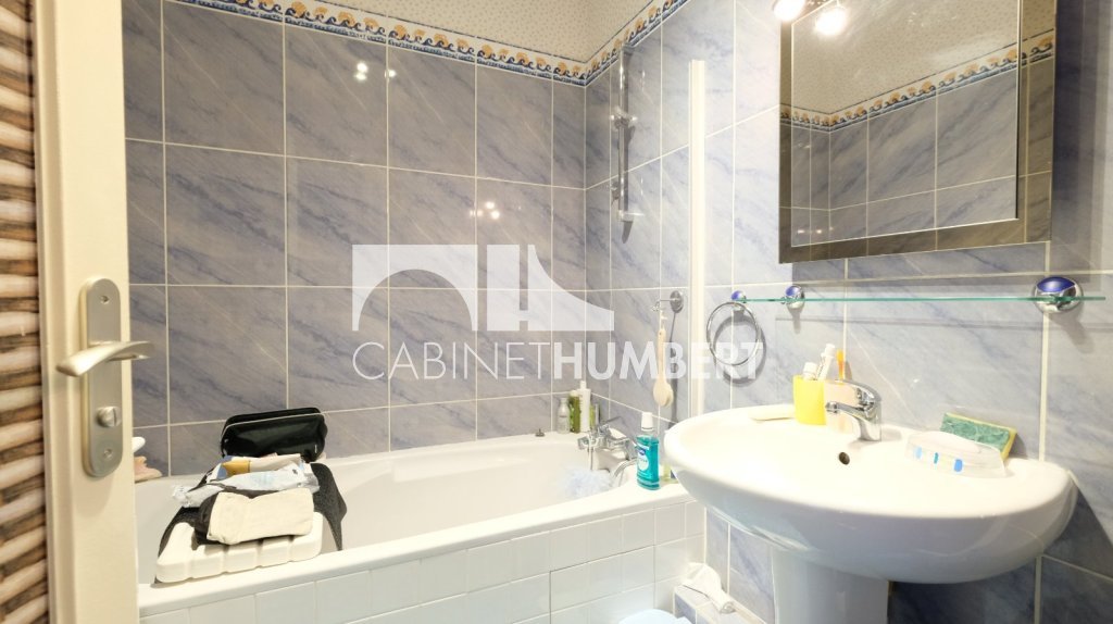 APPARTEMENT T5 A VENDRE - ST ETIENNE FAURIEL - 88.71 m2 - 109 000 &euro;