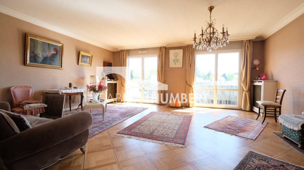 APPARTEMENT T5 A VENDRE - ST ETIENNE FAURIEL - 109.58 m2 - 163 000 &euro;
