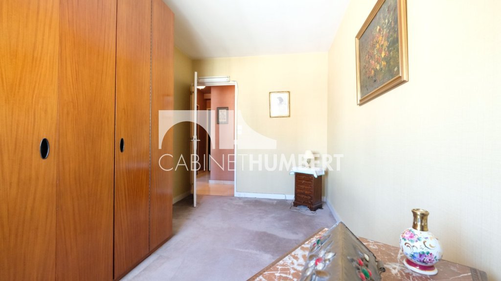 APPARTEMENT T5 A VENDRE - ST ETIENNE FAURIEL - 109.58 m2 - 163 000 &euro;