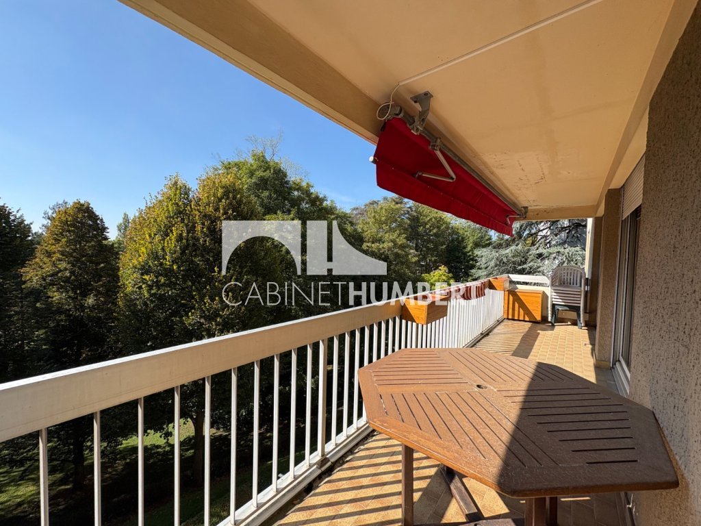 APPARTEMENT T5 A VENDRE - ST ETIENNE LA MTARE - 113.14 m2 - 189000€