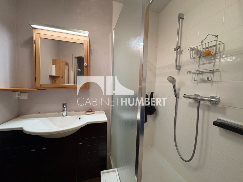 APPARTEMENT T5 A VENDRE - ST ETIENNE LA MTARE - 113.14 m2 - 189000€