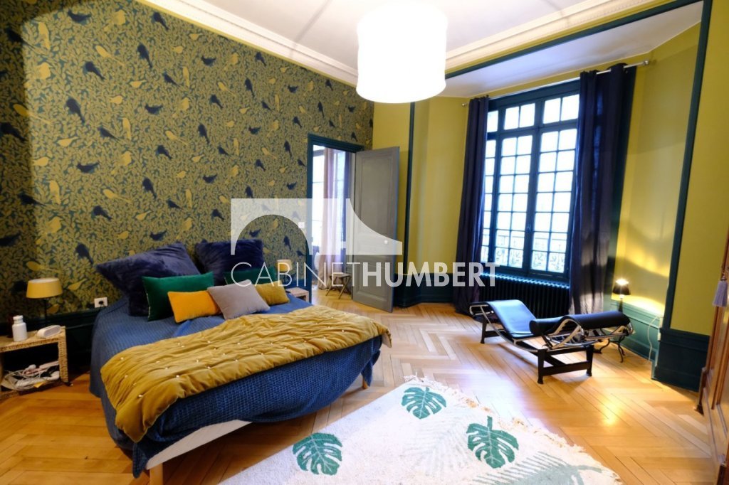 APPARTEMENT T6 A VENDRE - ST ETIENNE CENTRE VILLE - 176.39 m2 - 389000€