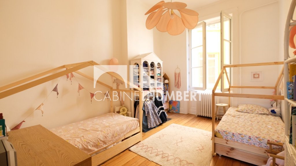 APPARTEMENT T6 A VENDRE - ST ETIENNE CENTRE VILLE - 176.39 m2 - 389000€