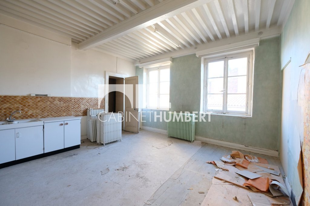 APPARTEMENT T6 A VENDRE - ST ETIENNE CENTRE VILLE - 193.74 m2 - 185000€