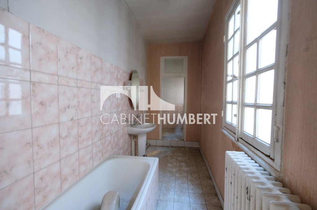 APPARTEMENT T6 A VENDRE - ST ETIENNE CENTRE VILLE - 193.74 m2 - 185000€