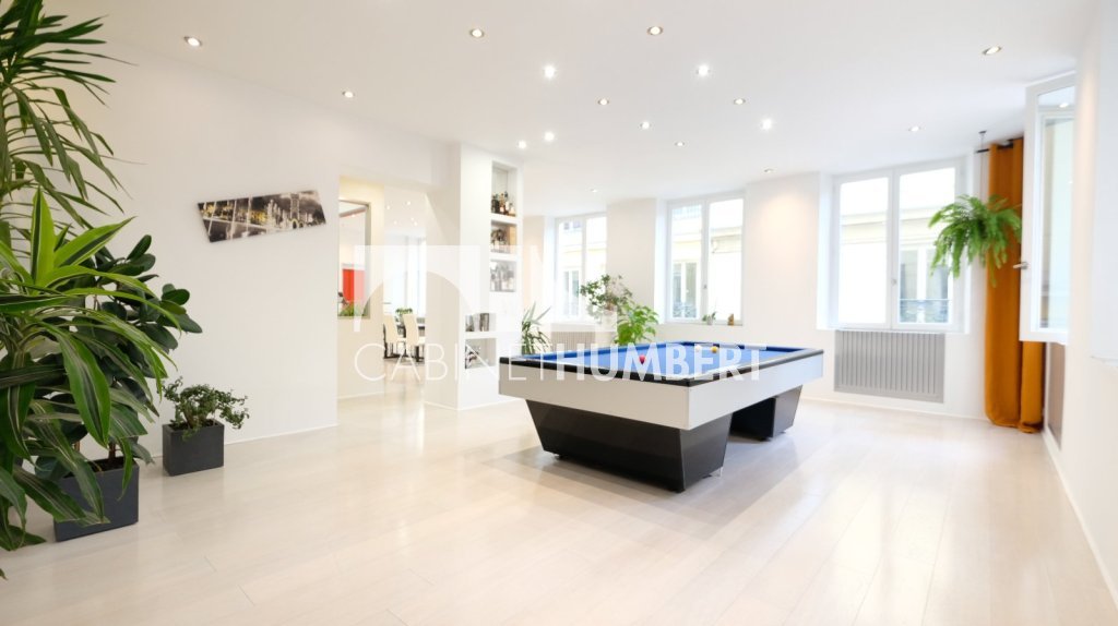 APPARTEMENT T6 A VENDRE - ST ETIENNE CENTRE VILLE - 172 m2 - 249000€