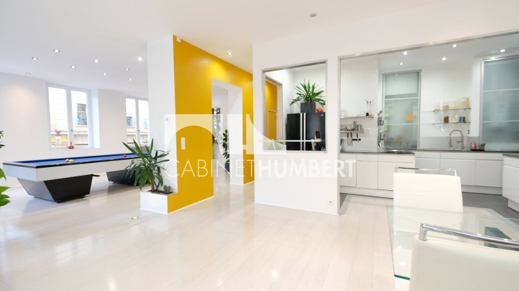 APPARTEMENT T6 A VENDRE - ST ETIENNE CENTRE VILLE - 172 m2 - 249000€