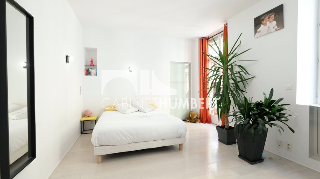 APPARTEMENT T6 A VENDRE - ST ETIENNE CENTRE VILLE - 172 m2 - 249000€