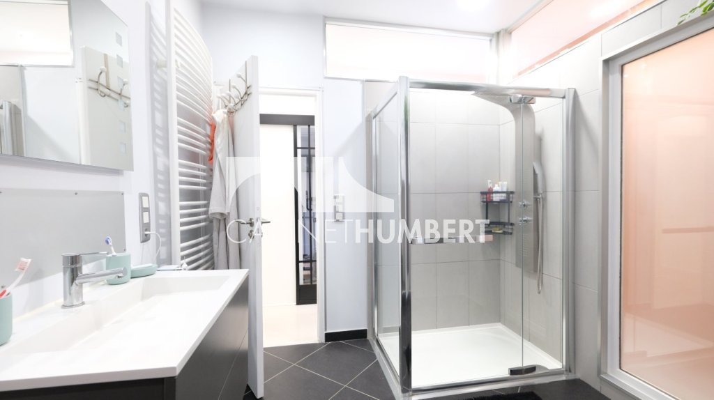 APPARTEMENT T6 A VENDRE - ST ETIENNE CENTRE VILLE - 172 m2 - 249000€