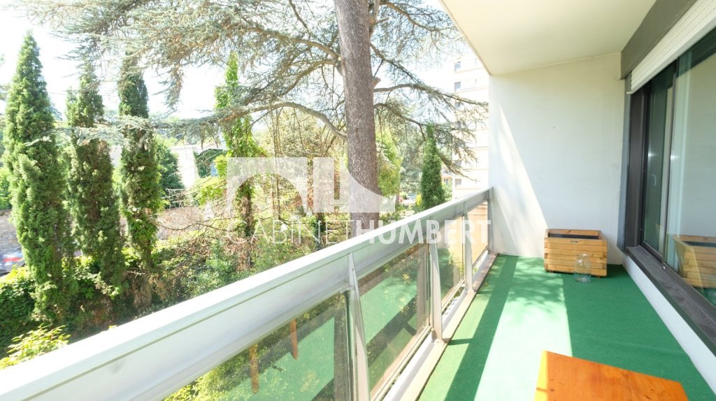 APPARTEMENT T6 A VENDRE - ST ETIENNE FAURIEL - 145.88 m2 - 215000€