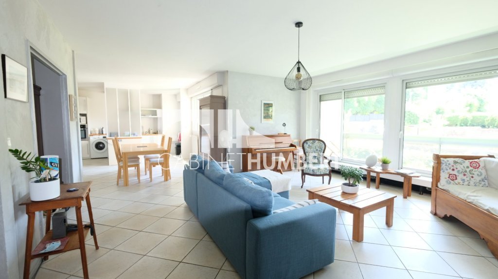 APPARTEMENT T6 A VENDRE - ST ETIENNE FAURIEL - 145.88 m2 - 215000€