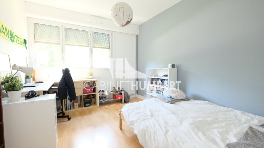 APPARTEMENT T6 A VENDRE - ST ETIENNE FAURIEL - 145.88 m2 - 215000€