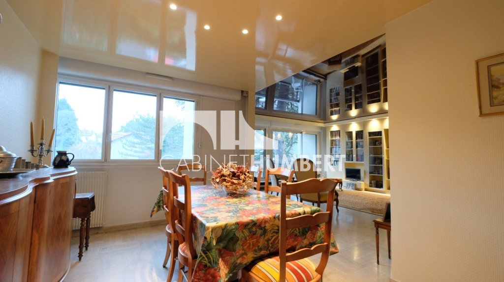 APPARTEMENT T6 A VENDRE - ST ETIENNE FAURIEL - 144 m2 - 215000€