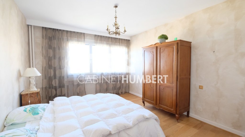 APPARTEMENT T6 A VENDRE - ST ETIENNE FAURIEL - 158.41 m2 - 129 000 &euro;