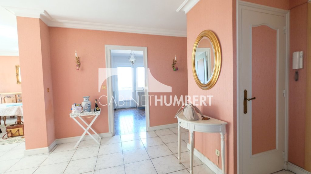 APPARTEMENT T6 A VENDRE - ST ETIENNE FAURIEL - 158.41 m2 - 129 000 &euro;