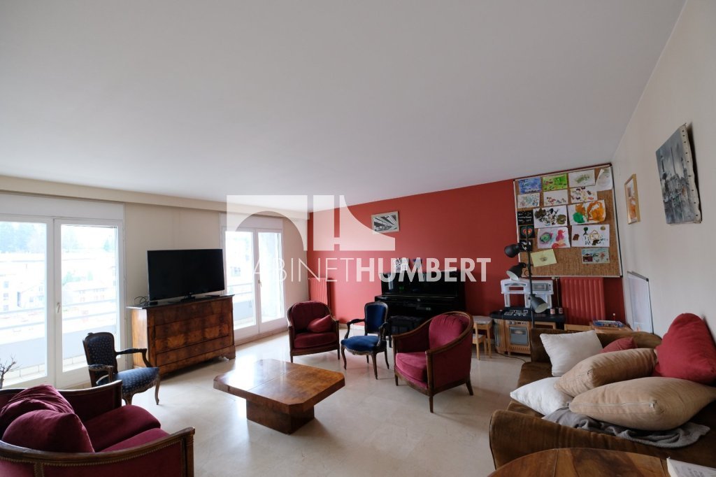APPARTEMENT T7 A LOUER - ST ETIENNE FAURIEL - 150 m2 - 1 225 &euro; charges comprises par mois
